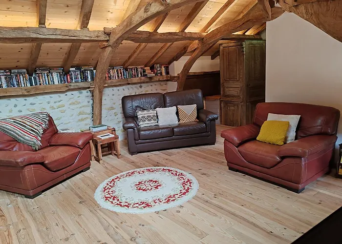 Hello Pyrenees Semesterbostad *