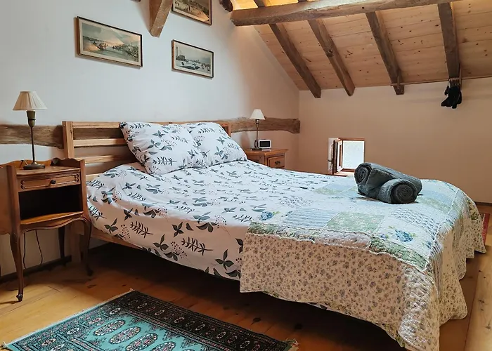 Hello Pyrenees Castelvieilh